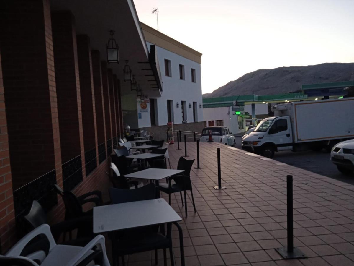 Apartamentos Refugio Del Viajero Parauta エクステリア 写真