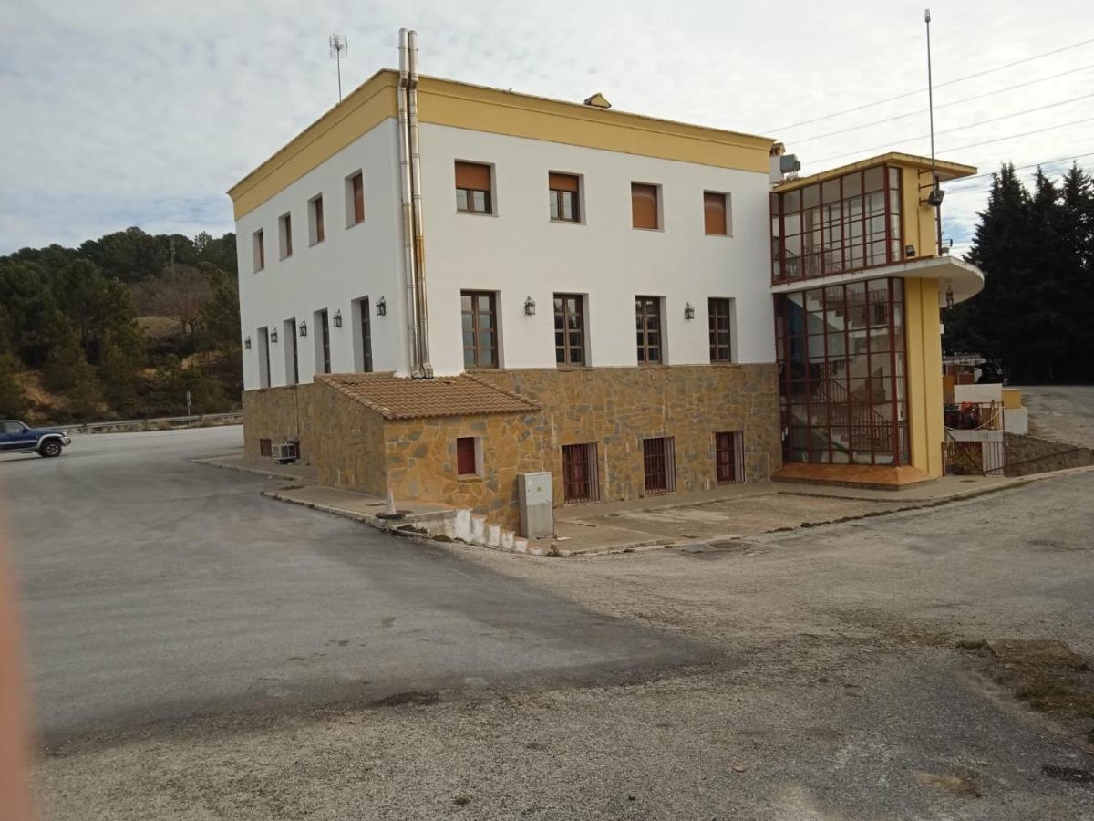 Apartamentos Refugio Del Viajero Parauta エクステリア 写真